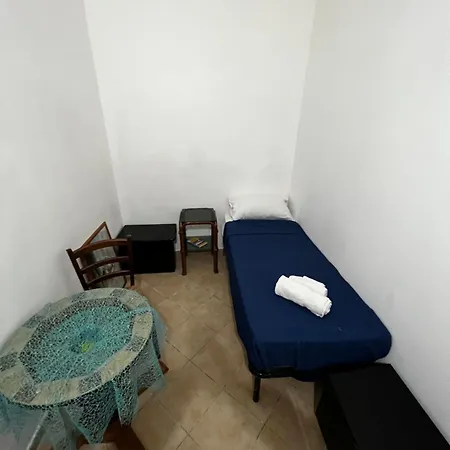 Via Giovanni Travaglia, Free Space * פלרמו