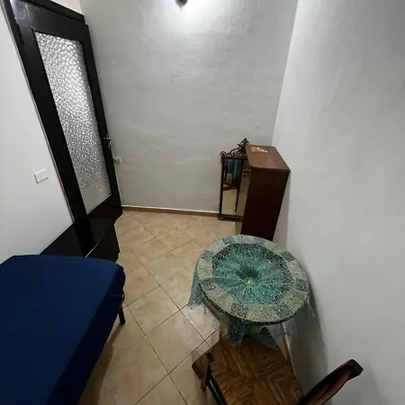 Via Giovanni Travaglia, Free Space בית אירוח *