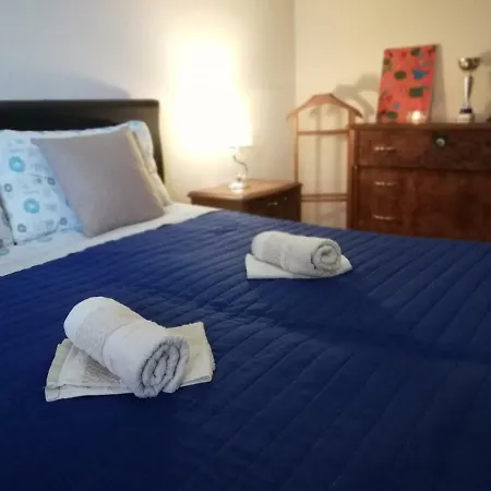 בית אירוח Via Giovanni Travaglia, Free Space פלרמו