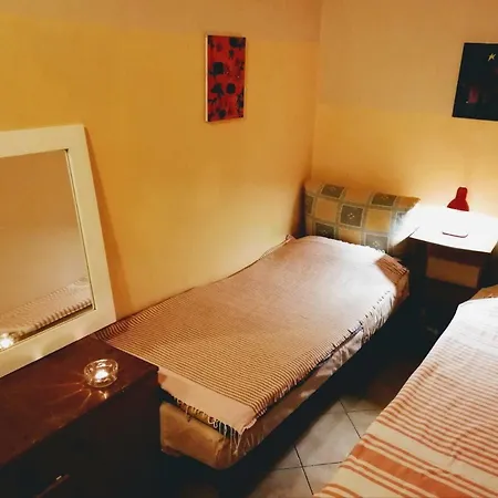 Via Giovanni Travaglia, Free Space * פלרמו